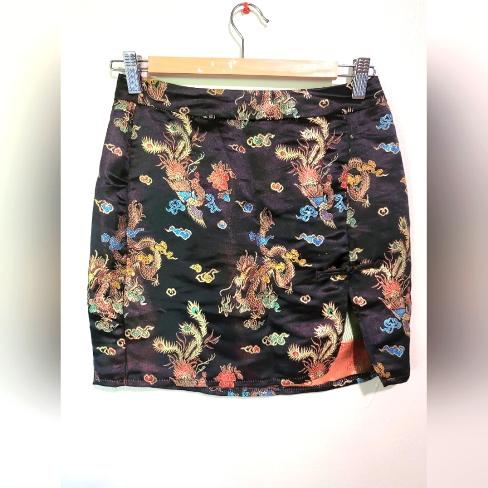 Chinese style small polyester mini skirt, black w/gold dragons